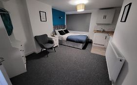 Premier Studios Nottingham - Tring Vale